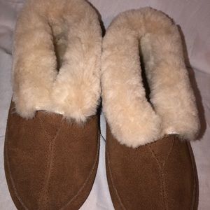 TAMARAC SLIP IN SLIPPER..  SIZE 7 EUC